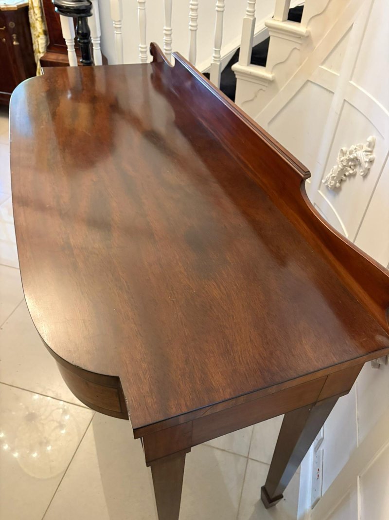 Fine Quality Antique Regency Mahogany Serving / Side Table